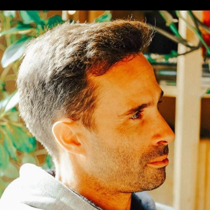 Professor Igor Vale